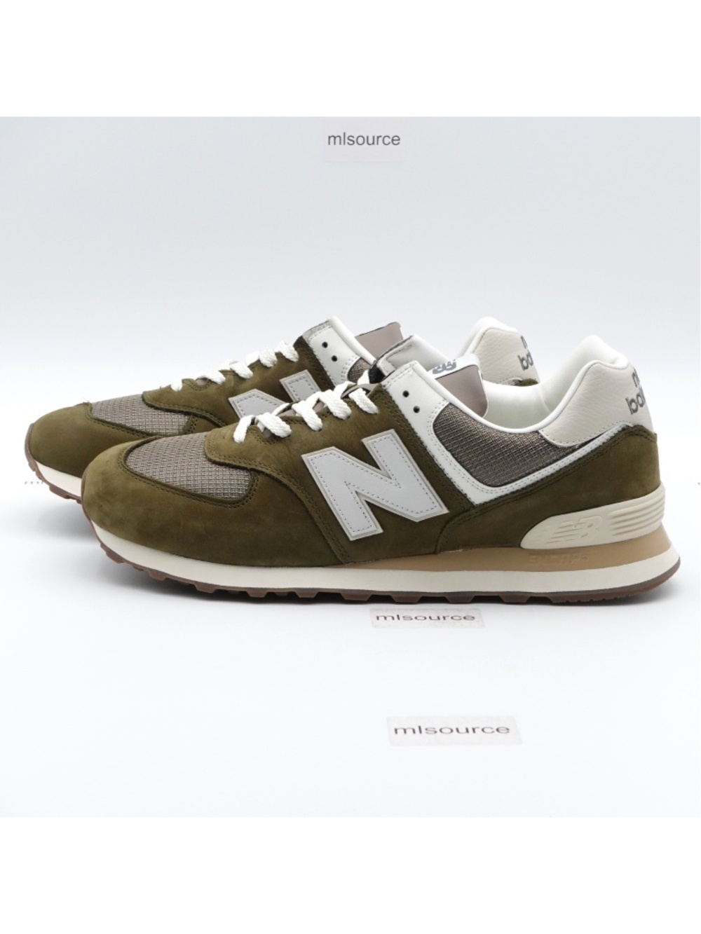 NEW New Balance 574 Sneakers U5742RG Calcium/Dark Silver